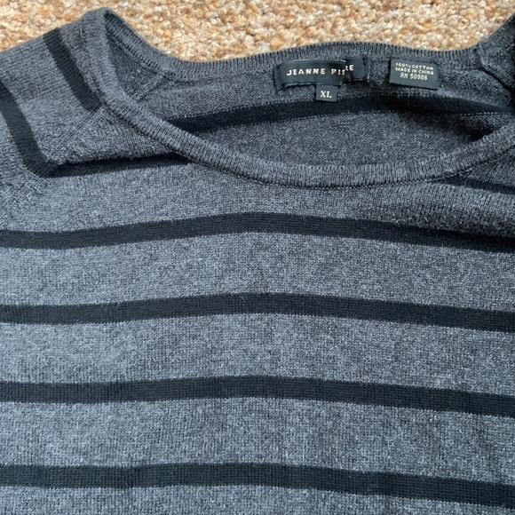 Striped sweater - Picture 2 of 2